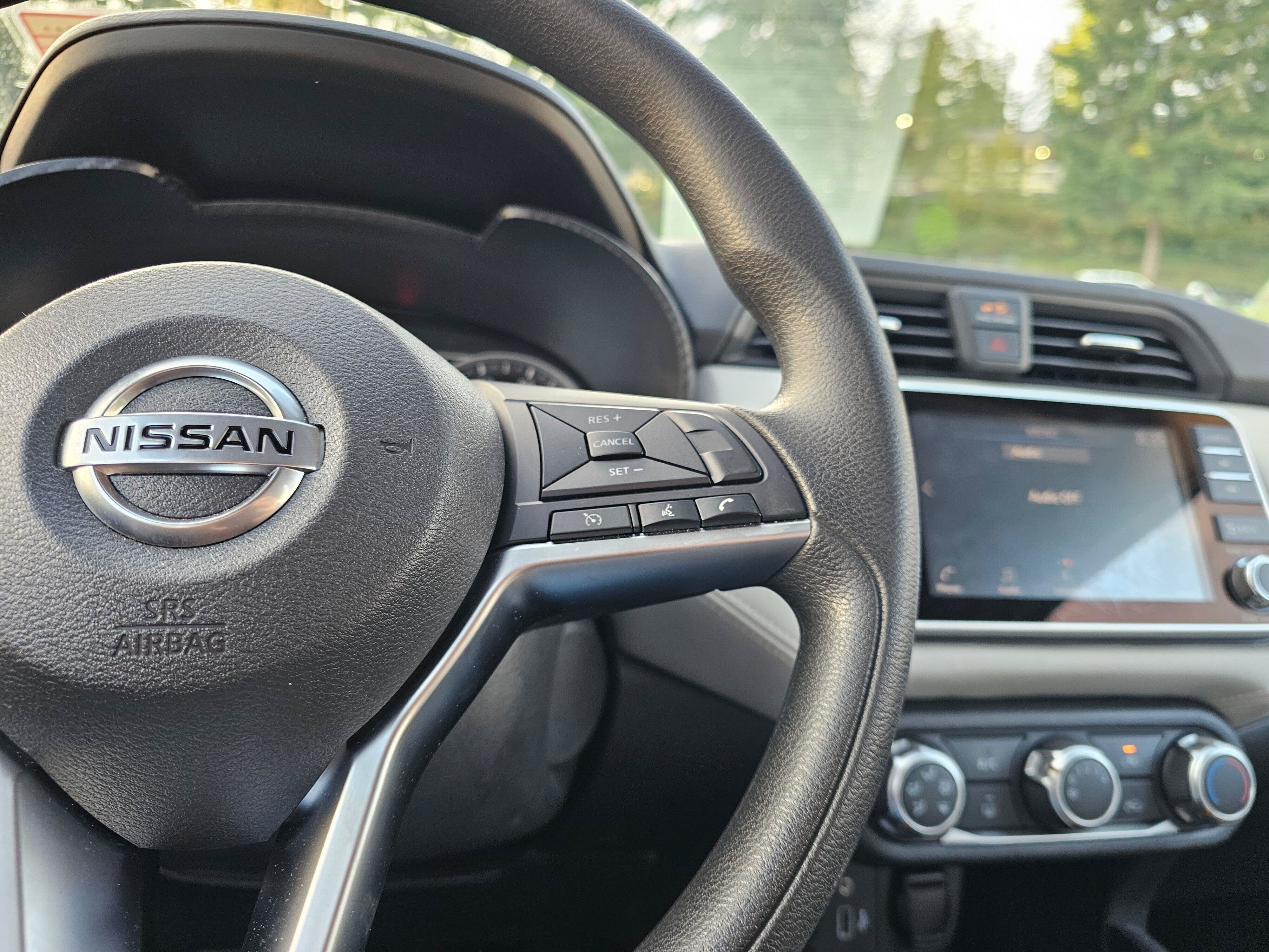 Used 2020 Nissan Versa SV FWD image 33