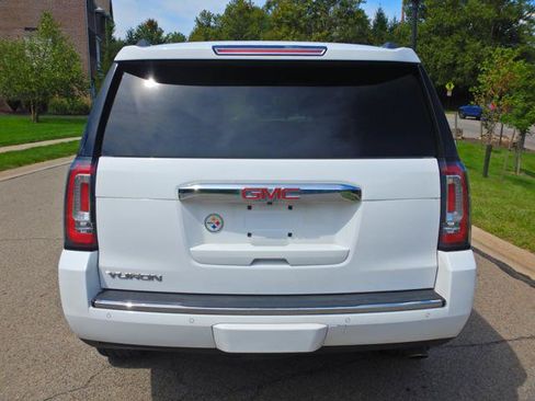 Used 2020 GMC Yukon Denali AWD/4WD image 9