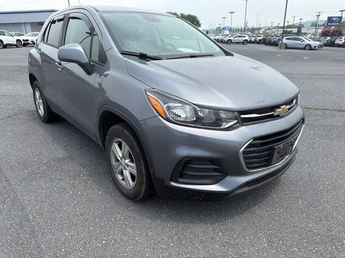 Used 2020 Chevrolet Trax LS w/ Tint and Cruise Package AWD/4WD image 1