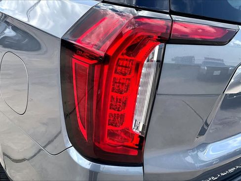 Used 2021 GMC Yukon XL Denali w/ Denali Premium Package RWD image 29