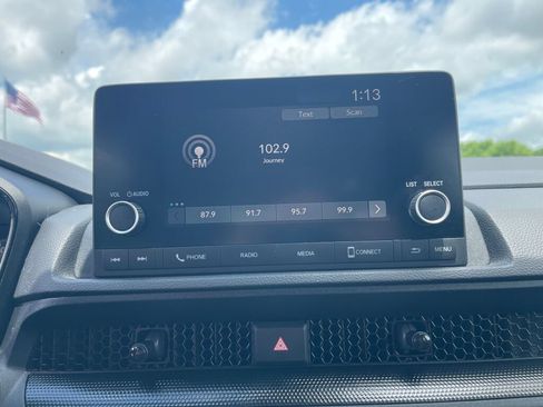 Used 2024 Honda CR-V LX image 8