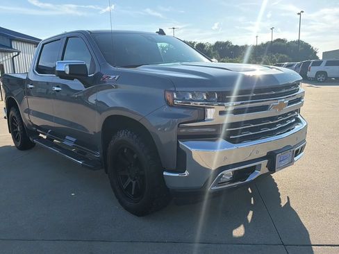 Used 2019 Chevrolet Silverado 1500 LTZ w/ LTZ Premium Package AWD/4WD image 33