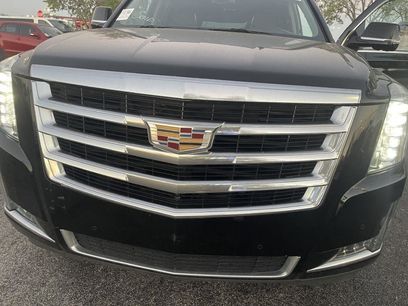 Used 2020 Cadillac Escalade ESV Luxury