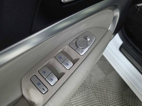 Used 2020 Genesis G70 2.0T image 26