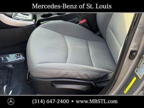 Used 2013 Hyundai Elantra GLS FWD image 17