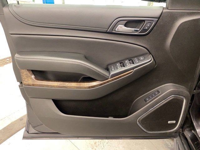 Used 2017 Chevrolet Suburban LT AWD/4WD image 27