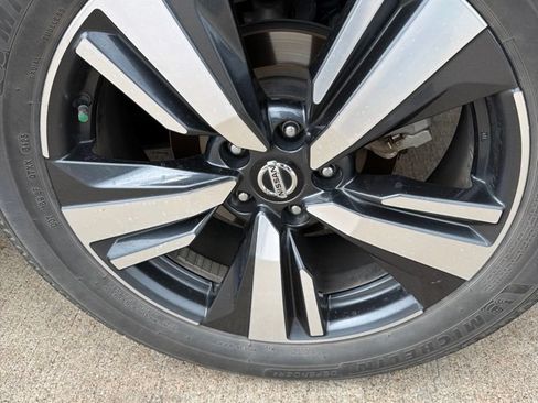 Used 2021 Nissan Rogue SL FWD image 7