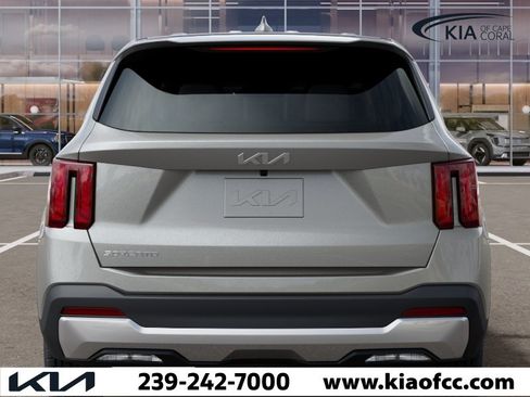 New 2026 Kia Sorento LX FWD image 13