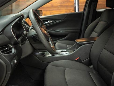 Used 2022 Chevrolet Malibu LT image 8