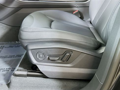 New 2026 Audi Q8 Premium Plus image 20