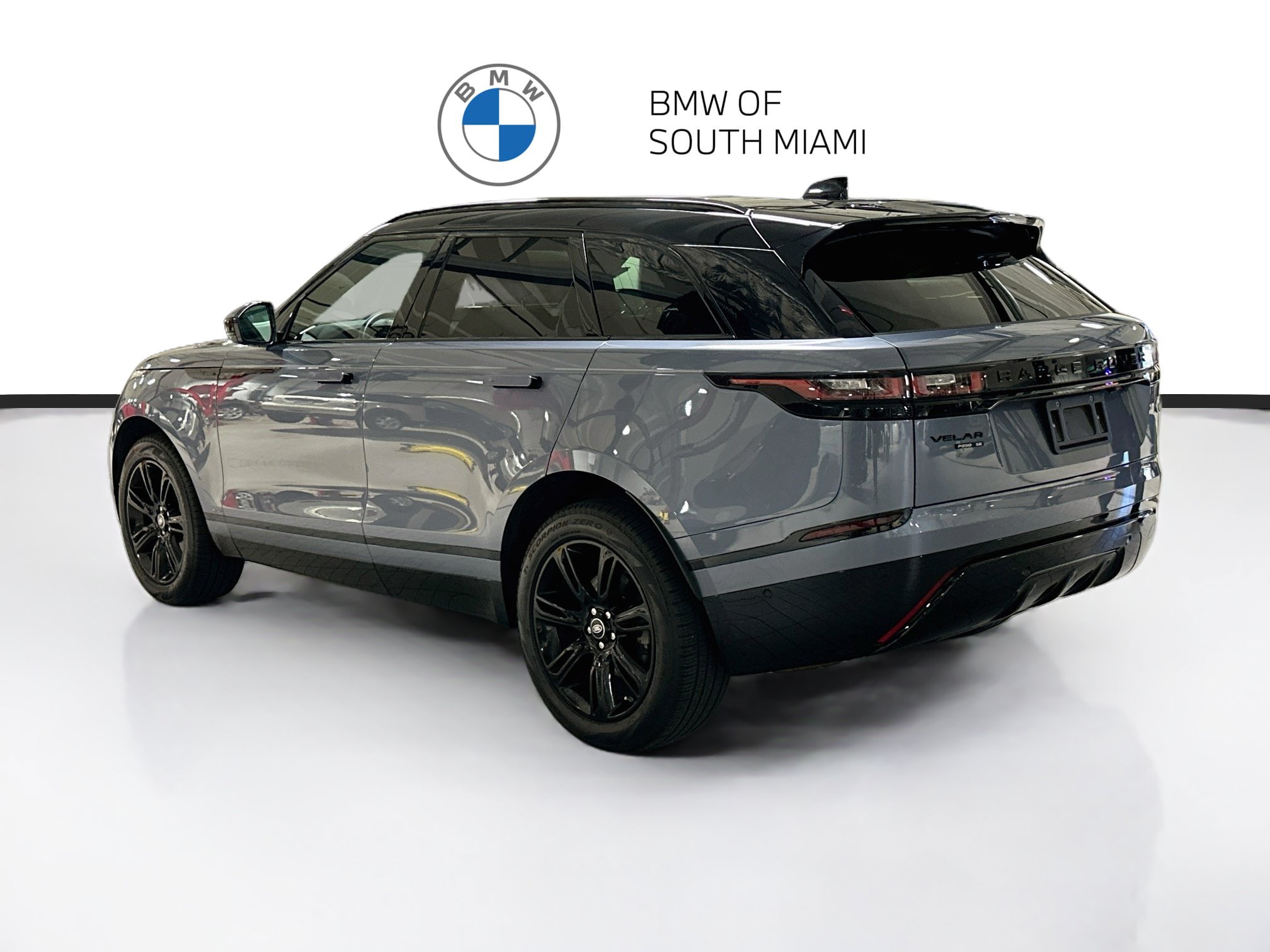 Used 2019 Land Rover Range Rover Velar R-Dynamic SE AWD/4WD image 5
