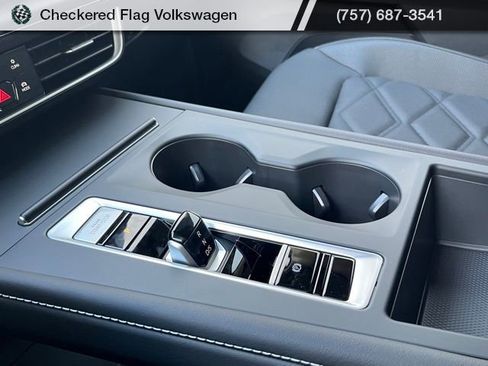 New 2026 Volkswagen Atlas SE image 40