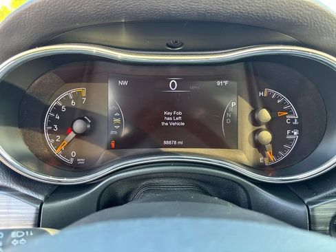 Used 2021 Jeep Grand Cherokee Limited w/ Sun & Sound Group AWD/4WD image 17