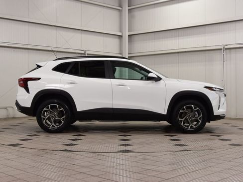 New 2026 Chevrolet Trax LT w/ Driver Confidence Package FWD image 9