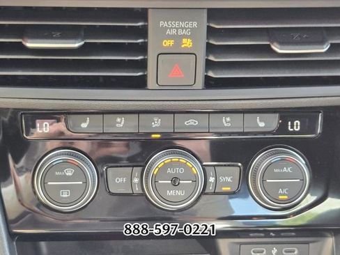 Certified 2024 Volkswagen Jetta GLI Autobahn w/ GLI Black Package FWD image 24