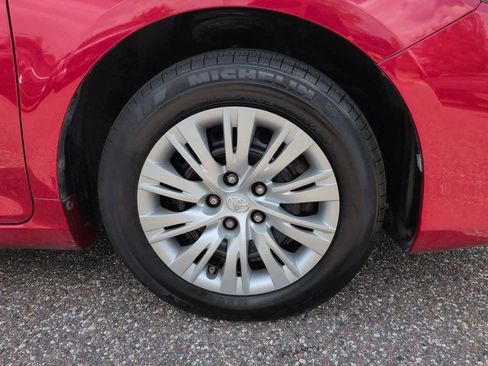 Used 2012 Toyota Camry FWD image 11