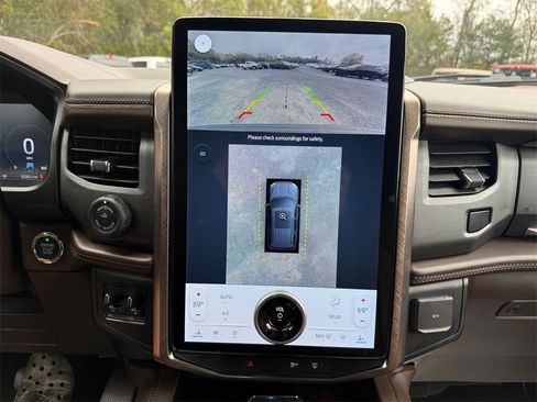 Used 2023 Ford Expedition Max King Ranch image 32