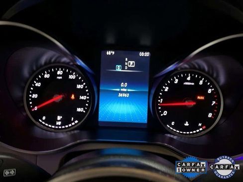 Used 2021 Mercedes-Benz GLC 300 image 9