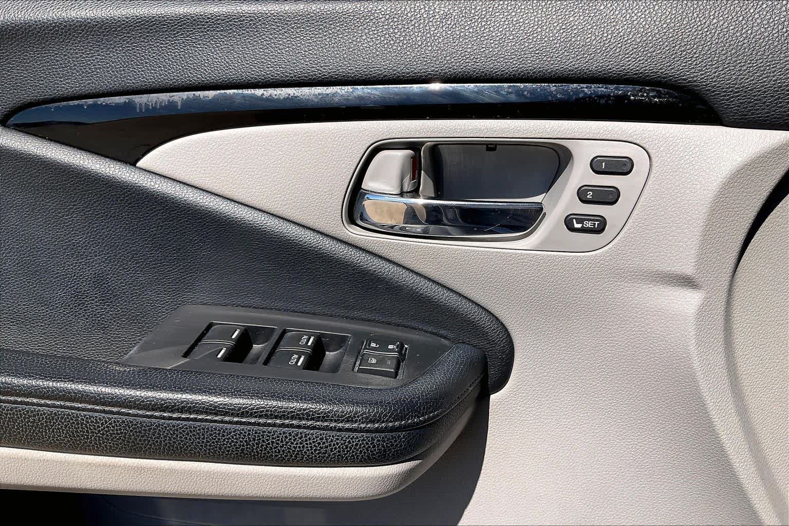 Used 2019 Honda Pilot Touring image 34