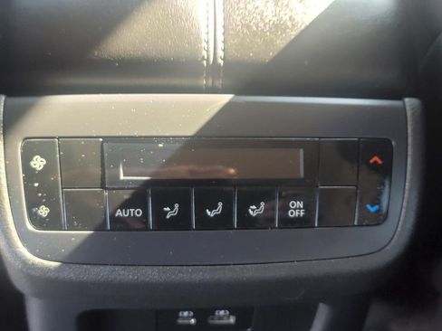 Used 2024 Nissan Pathfinder SV AWD/4WD image 28