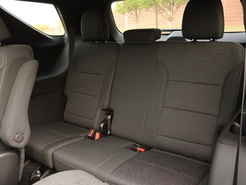 New 2026 Chevrolet Traverse LT w/ Sun and Wheel Package image 22