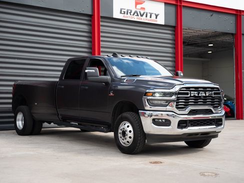 Used 2025 RAM 3500 Tradesman AWD/4WD image 7