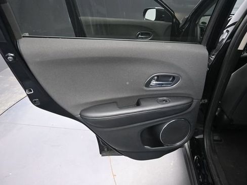 Used 2022 Honda HR-V EX image 13