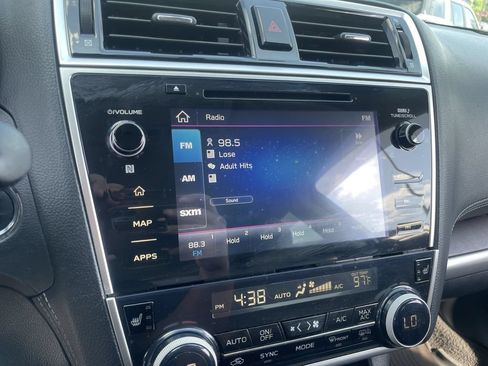 Used 2019 Subaru Outback 2.5i Limited AWD/4WD image 12