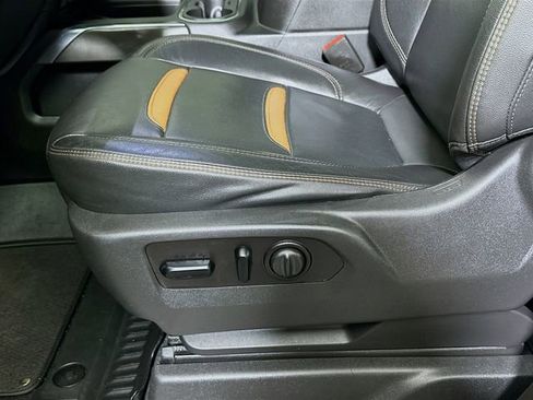 Certified 2021 GMC Sierra 1500 AT4 w/ AT4 Preferred Package image 21