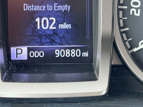 Used 2019 Toyota Tacoma SR5 image 22