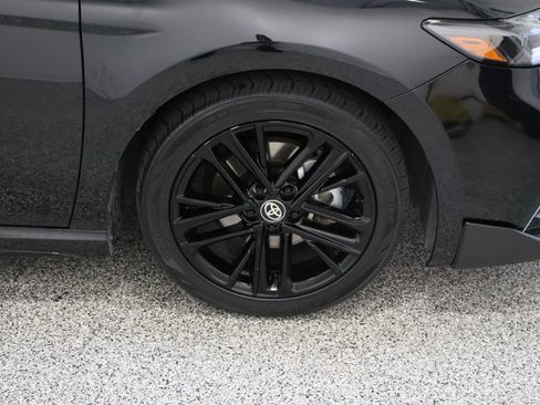 Certified 2025 Toyota Camry SE image 5