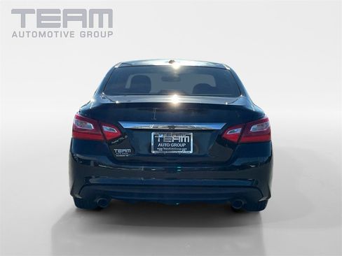 Used 2016 Nissan Altima 2.5 SV w/ Convenience Package image 6