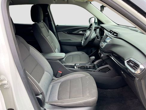 Used 2023 Chevrolet TrailBlazer LT FWD image 28