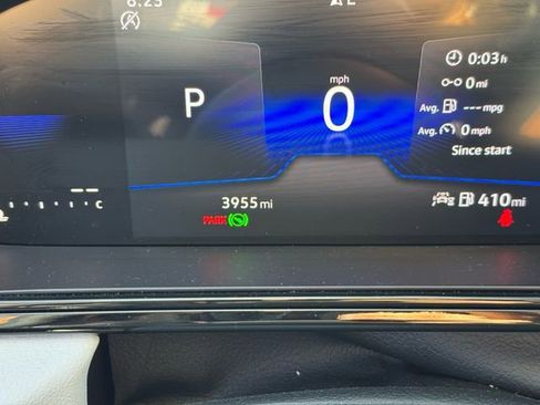 Used 2025 Volkswagen Taos S image 18