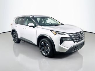 Used 2024 Nissan Rogue SV video 1