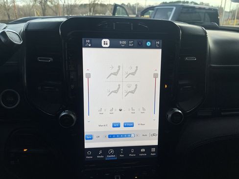 Used 2023 RAM 2500 Limited image 25