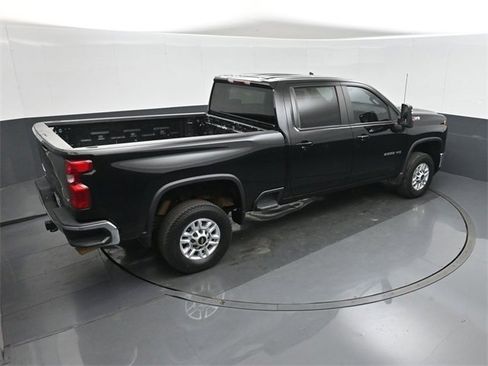 Used 2024 Chevrolet Silverado 2500 LT w/ Z71 Off-Road Package image 28