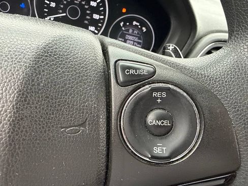Used 2018 Honda HR-V EX image 21