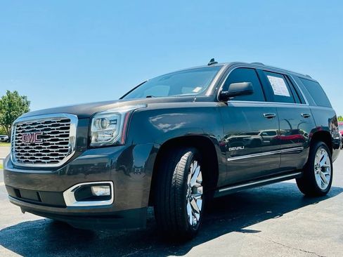 Used 2019 GMC Yukon Denali w/ Denali Ultimate Package AWD/4WD image 27
