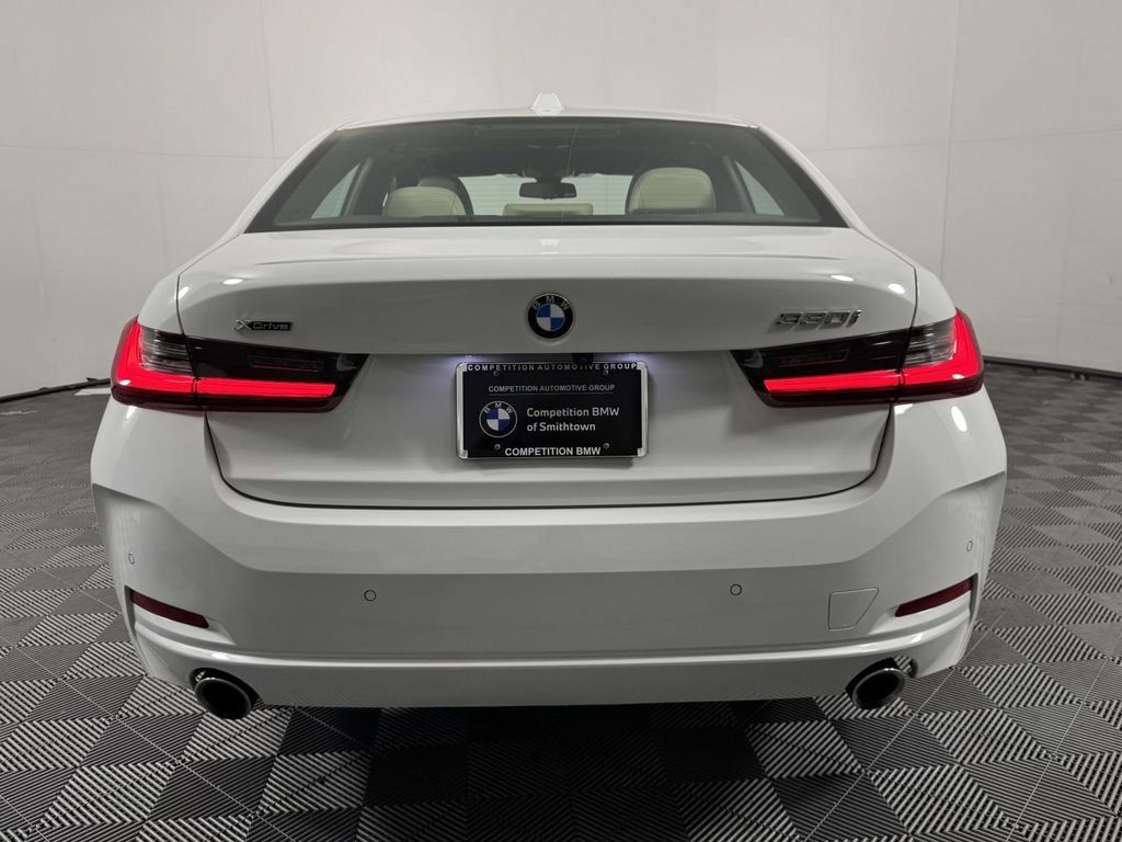 Used 2023 BMW 330i xDrive Sedan w/ Driving Assistance Package AWD/4WD image 9