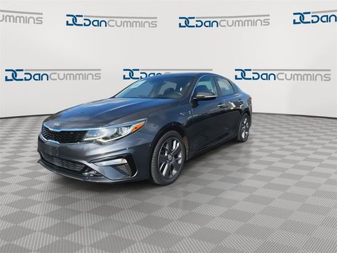 Used 2019 Kia Optima S image 4