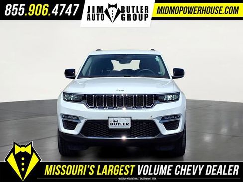 Used 2023 Jeep Grand Cherokee Limited w/ Luxury Tech Group II AWD/4WD image 32