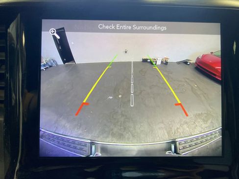 Used 2019 RAM 1500 Laramie image 17