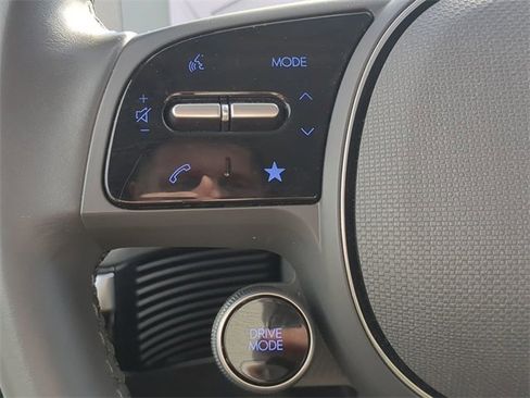 Used 2023 Hyundai Ioniq 5 SE image 23