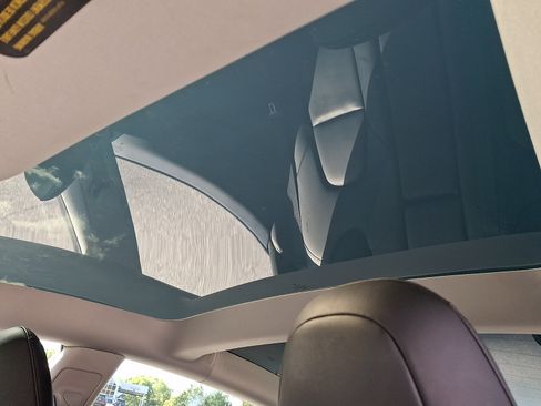 Used 2021 Tesla Model 3 Standard Range Plus RWD image 14