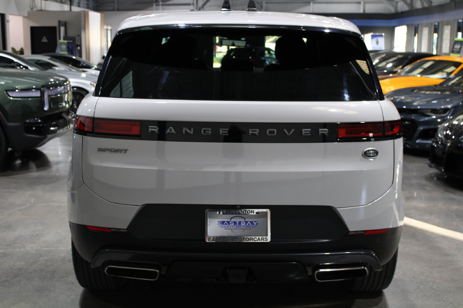 Used 2023 Land Rover Range Rover Sport SE AWD/4WD image 10