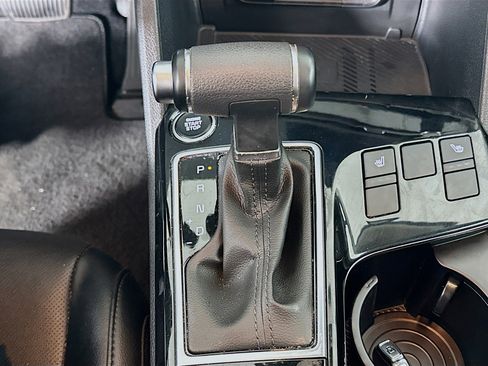 Used 2024 Kia Sportage EX image 25