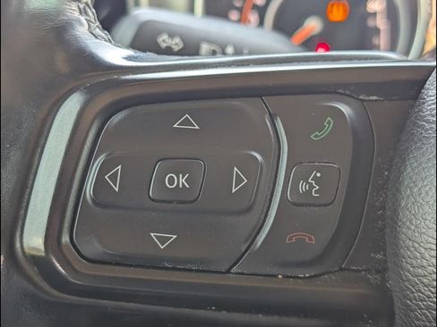 Used 2021 Jeep Gladiator Sport AWD/4WD image 17