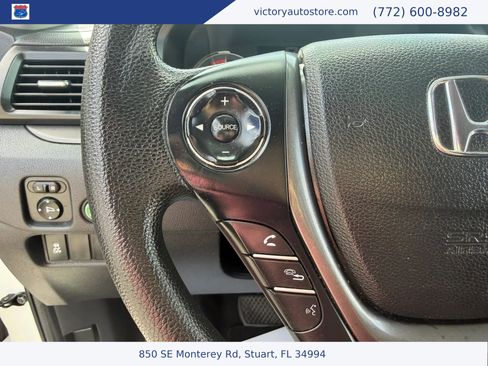 Used 2018 Honda Pilot LX image 27