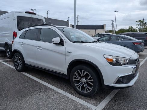 Used 2016 Mitsubishi Outlander Sport SEL AWD/4WD image 3